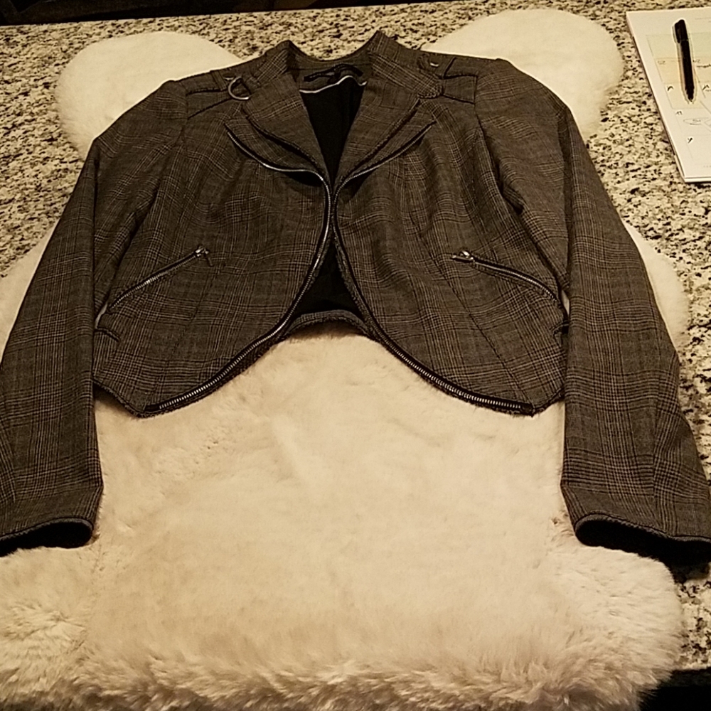 Suitable Moto Jacket with zippers